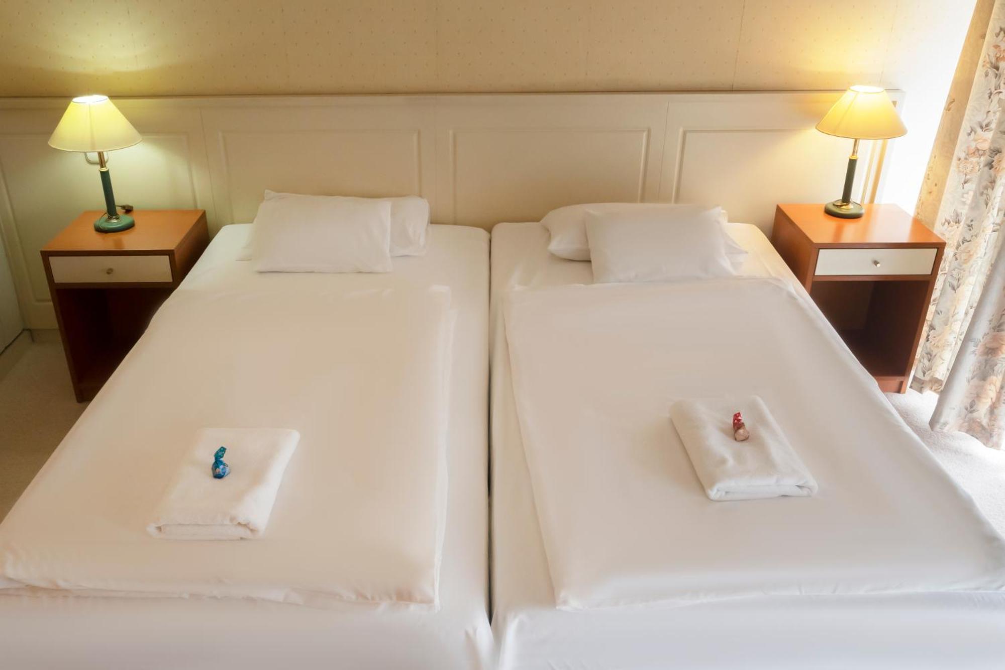 Korona Hotel Nyíregyháza Extérieur photo