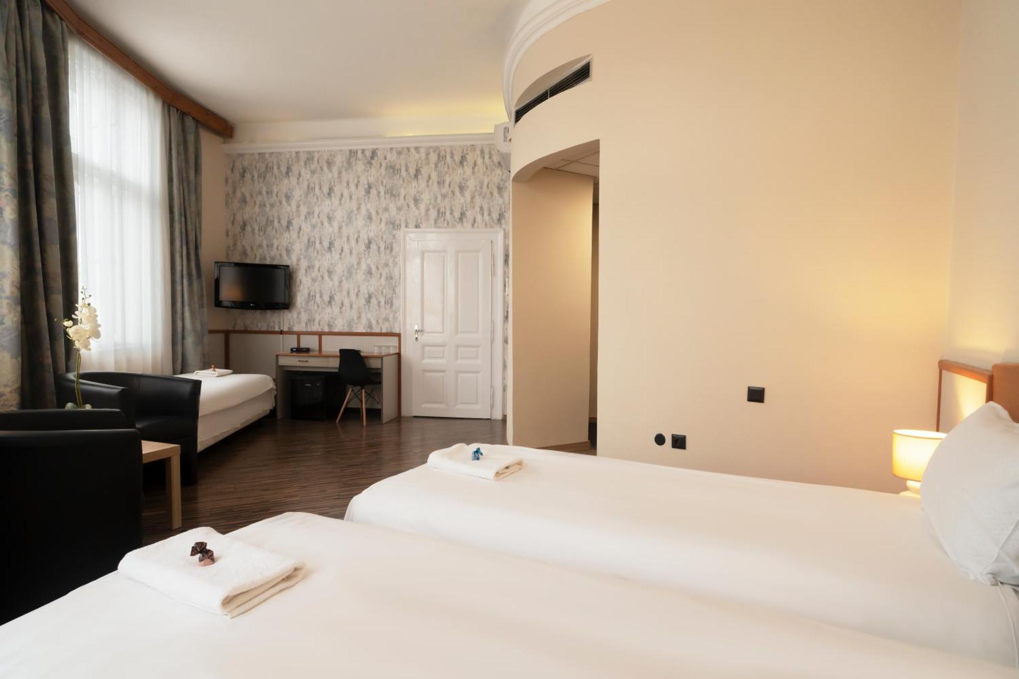 Korona Hotel Nyíregyháza Extérieur photo