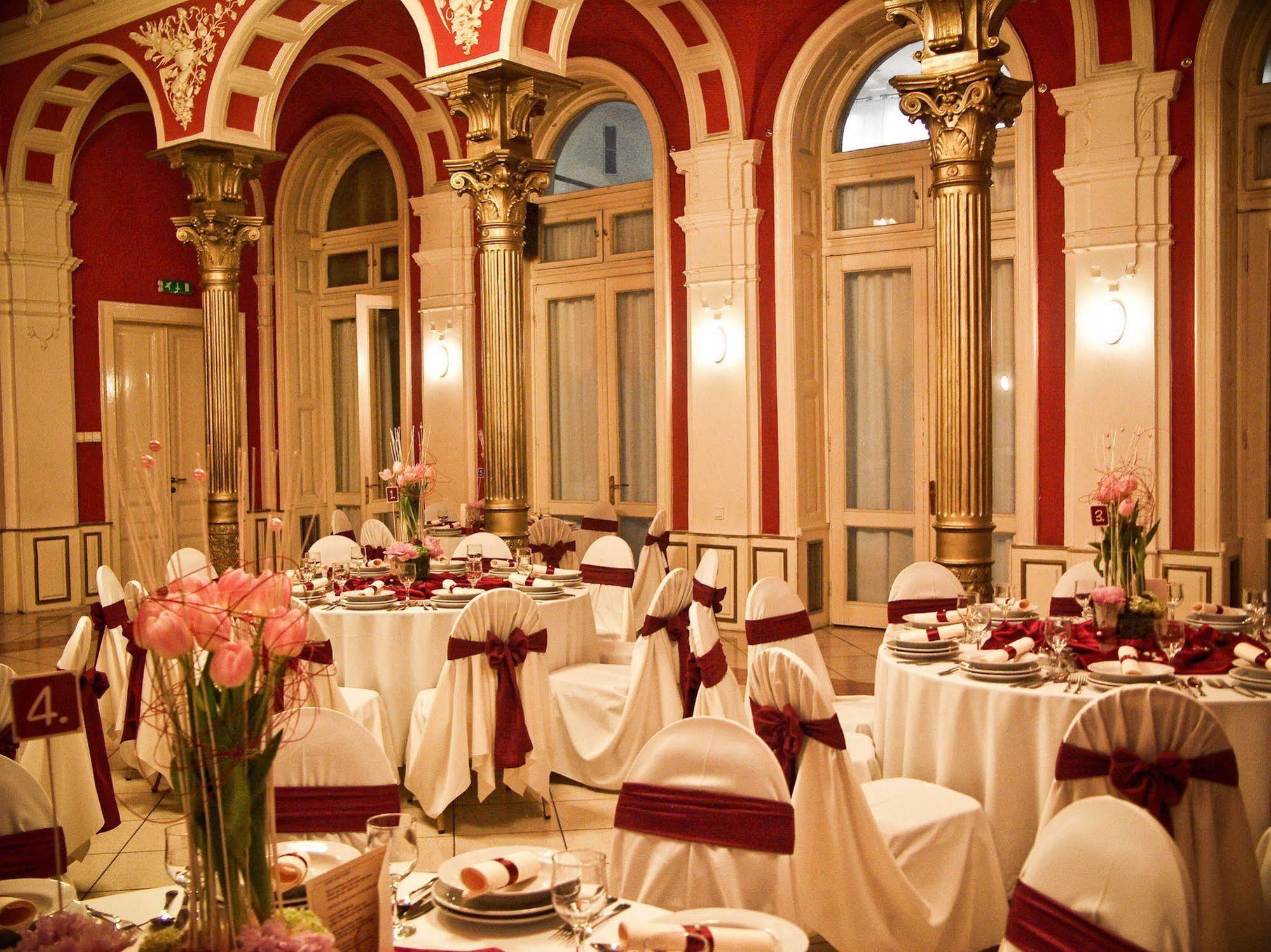 Korona Hotel Nyíregyháza Extérieur photo